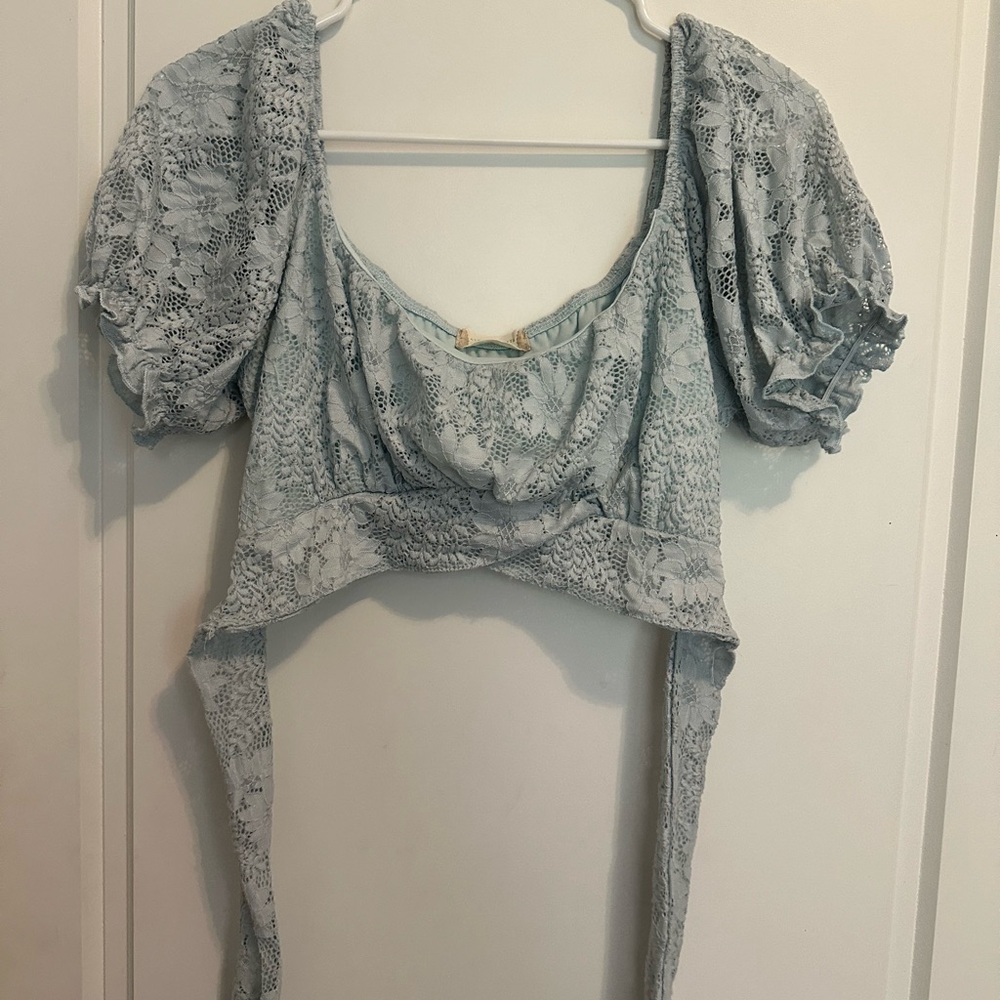 Blue wrap top. Altar’d state